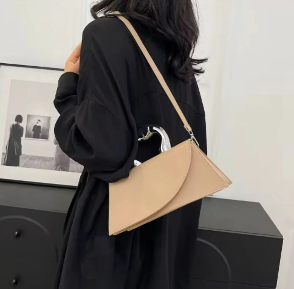 Elegant Portable Square Handbag - Image 2