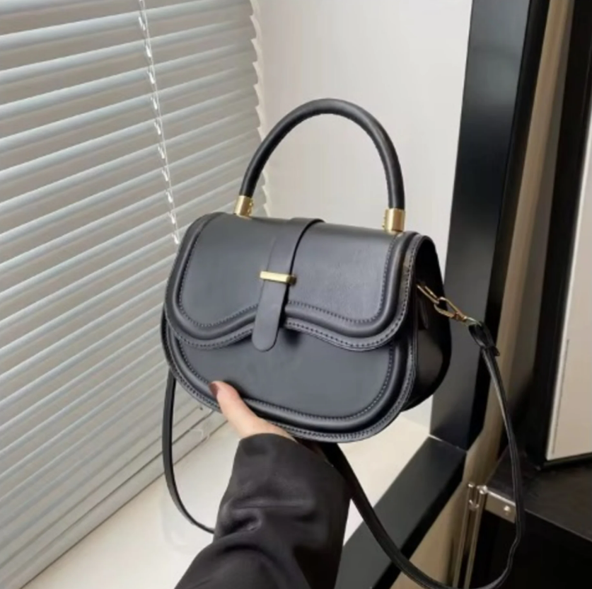Saddle Crossbody Shoulder Handbag - Image 2