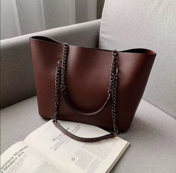 Retro Large Capacity Shoulder Bag - Coffee