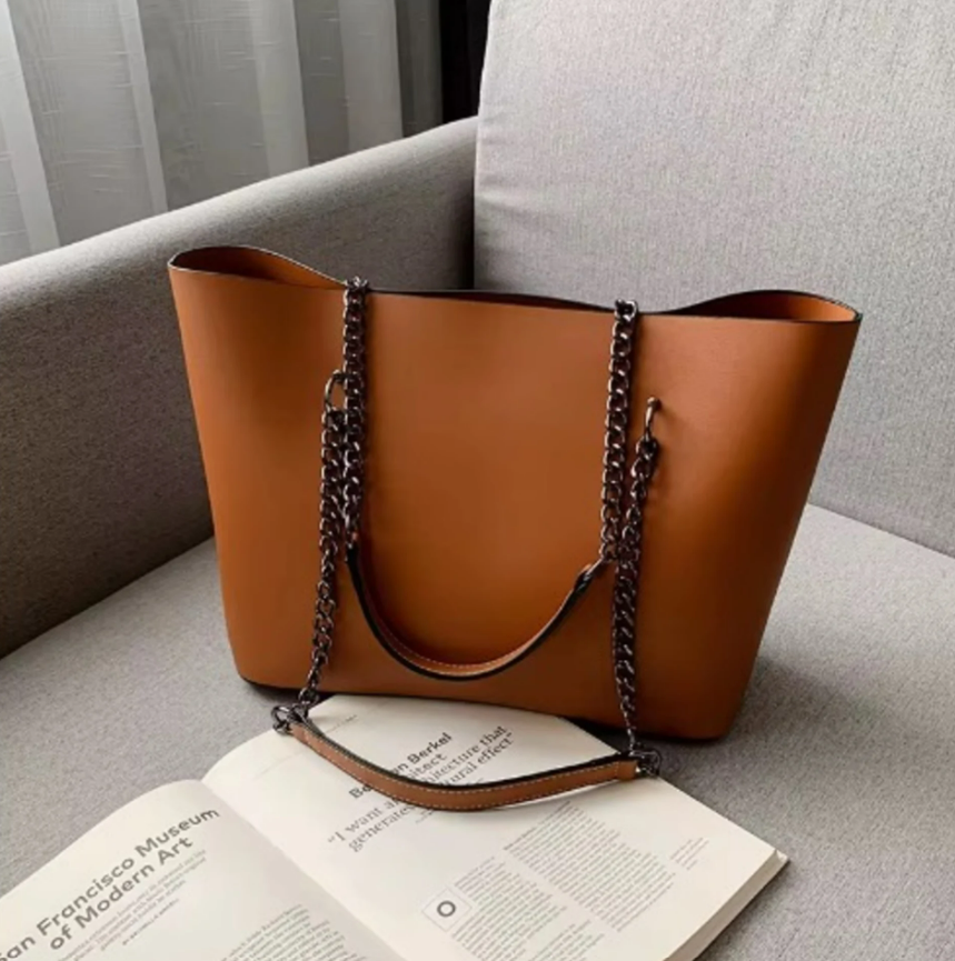 Retro Large Capacity Shoulder Bag - Brown - Image 2