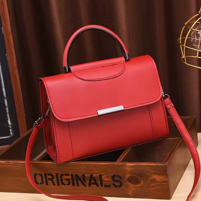 Fashion Shoulder Bag - Image 1