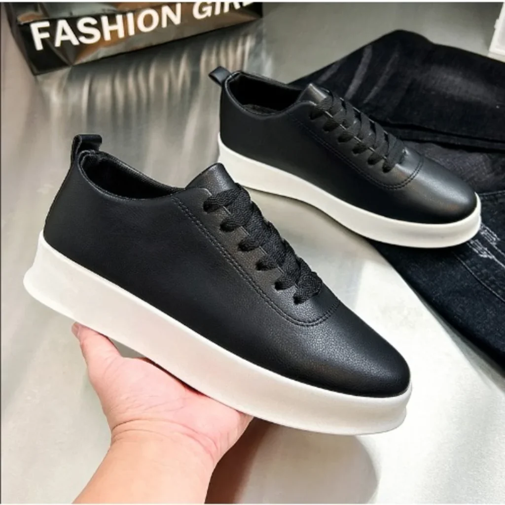 Black Men's Low-top Lace-up Sneakers
