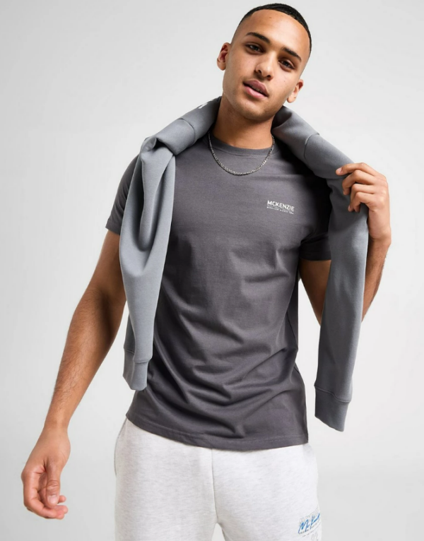 Essential T-shirt - (Mckenzie)
