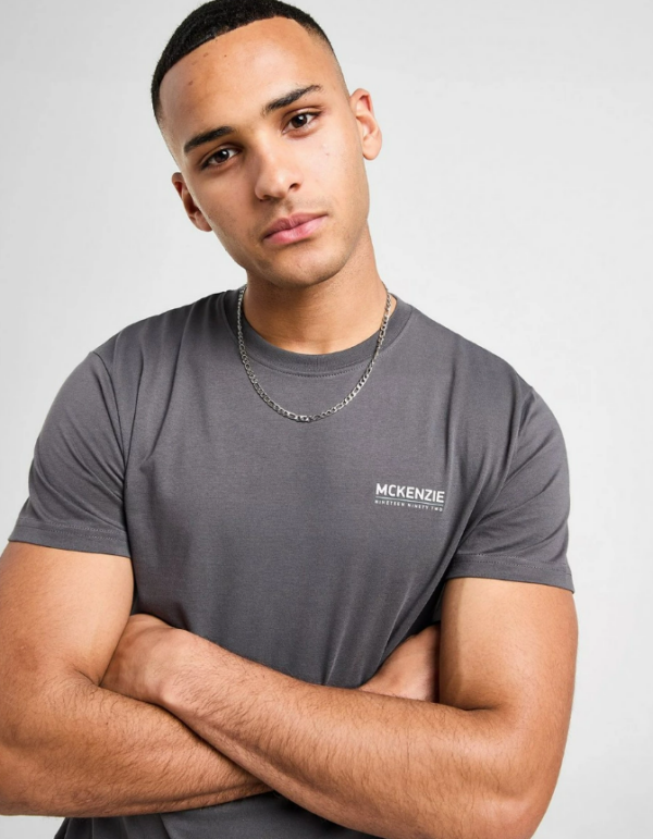 Essential T-shirt - (Mckenzie)
