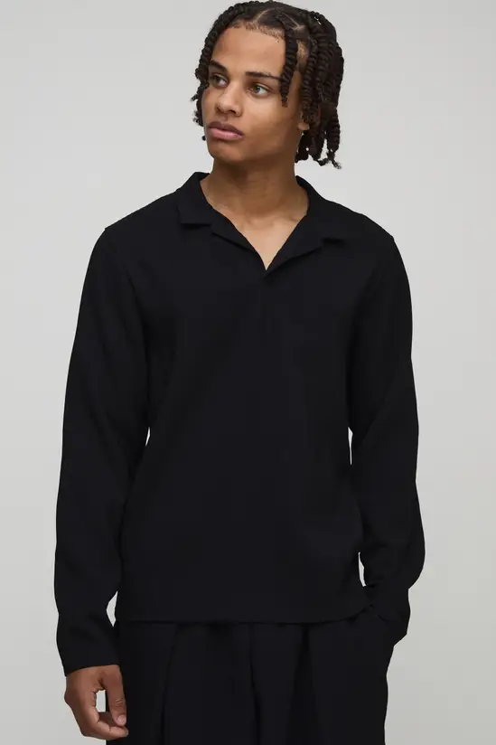 boohooMAN Pleated BM Signature Embroidered V Neck Long Sleeve Polo