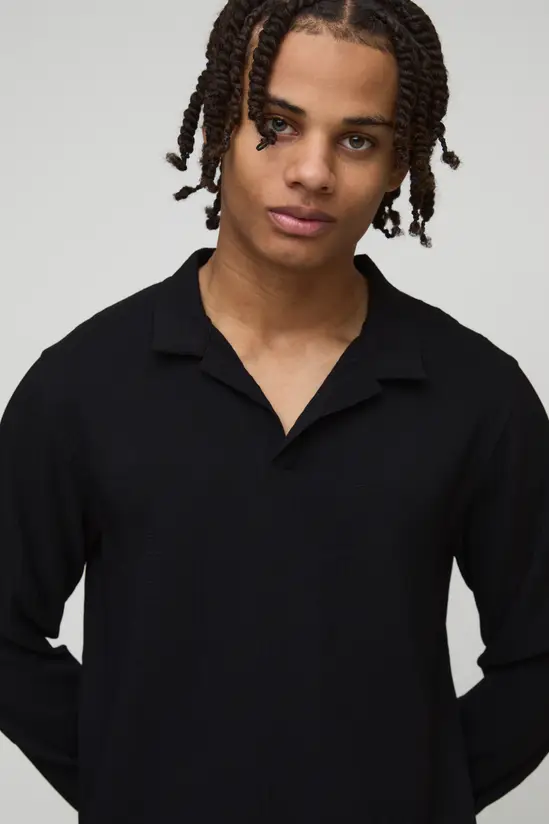 boohooMAN Pleated BM Signature Embroidered V Neck Long Sleeve Polo